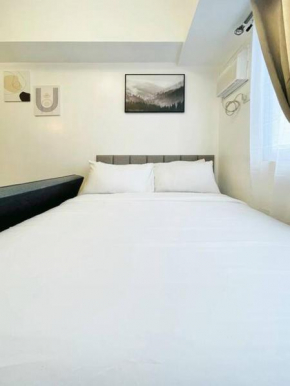 R2 Minimalist Snug Haven